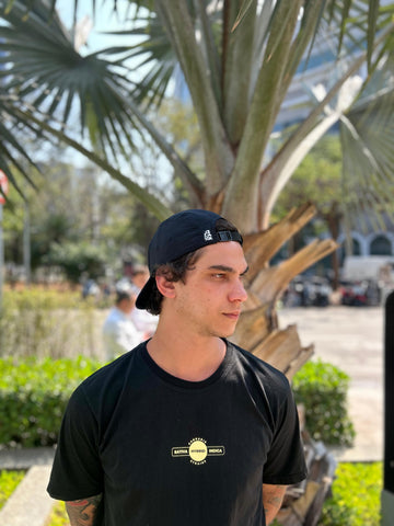 Boné jardineiro preto