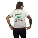 Camiseta Stay different