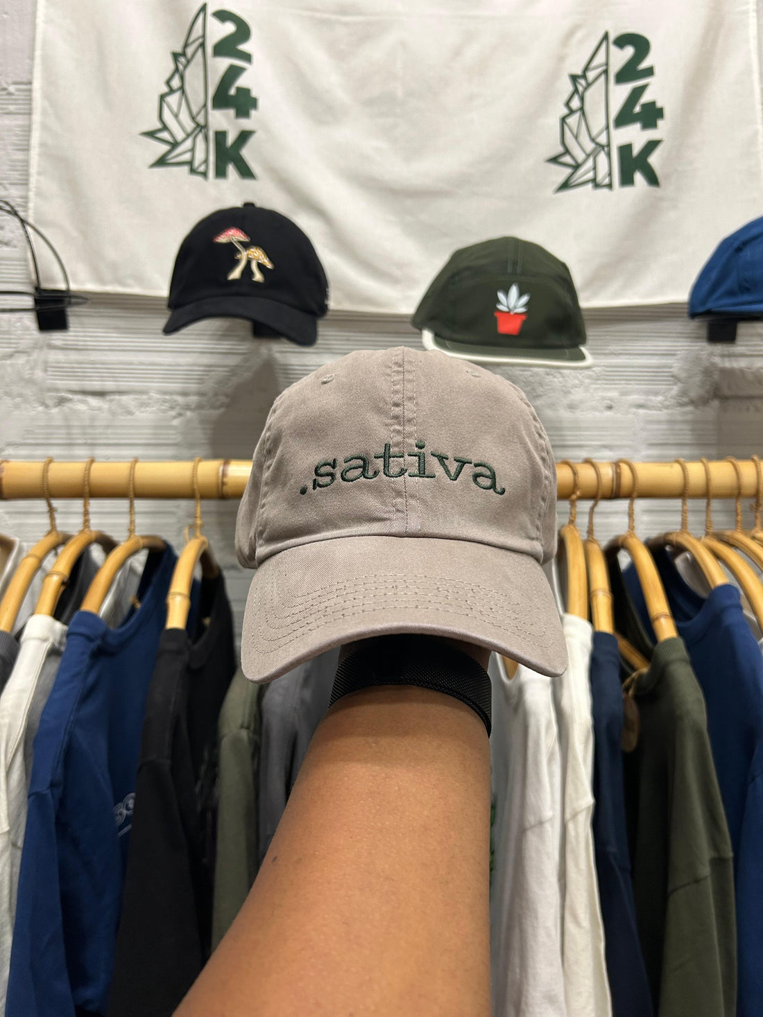 Boné  .SATIVA