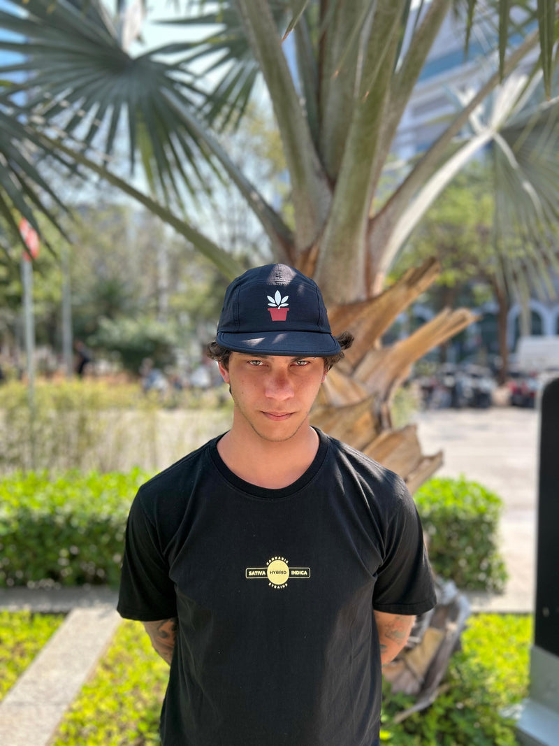 Boné jardineiro preto